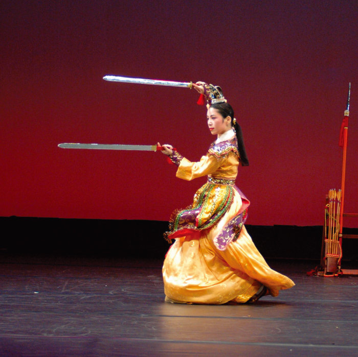 Ssanggeommu sword dance — precision, power, pilche